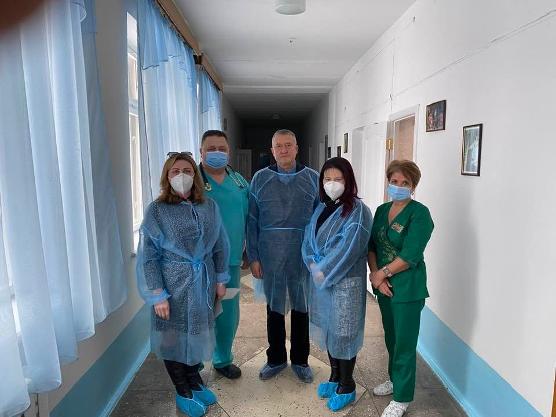 Ковідні будні: головний анестезіолог Рівненщини Анатолій Мельничук перевіряєі стан анестезіологічної служби та палат інтенсивної терапії лікарень 